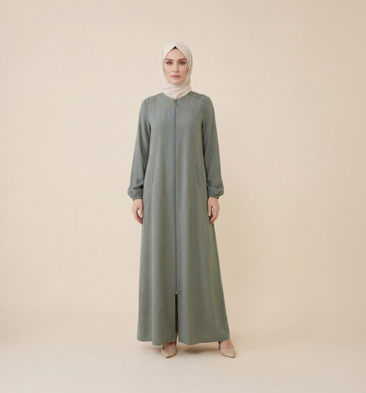 9534 Çapraz Köprülü Ferace - Mint
