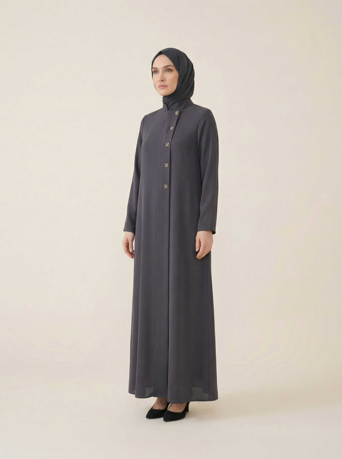 9558 Kare Aksesuarlı Ferace - Füme
